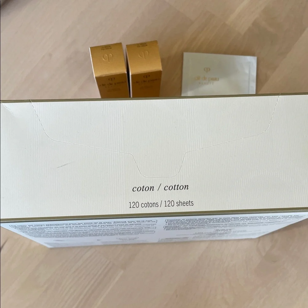 NIP Clé de Peau Cotton, Le Serum, Precious Gold Mask, Cosmetic Bag